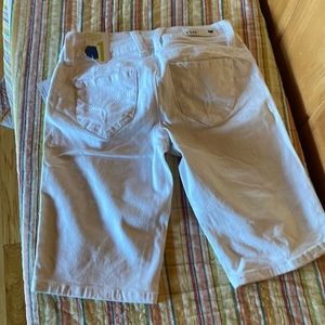 YMI Wanna Betta Butt White Bermuda shorts 1